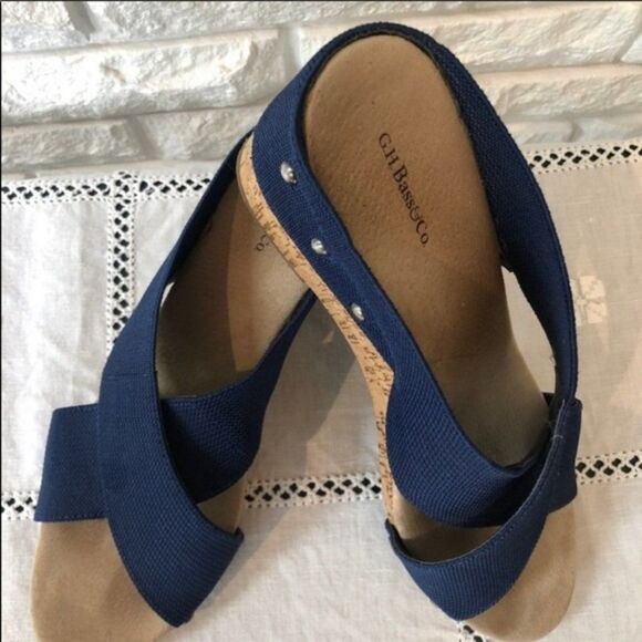 G.H Bass & Co. Wedges - Picture 3 of 4